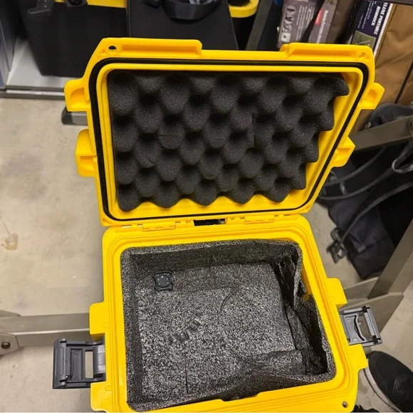 Invicta watch case - Picture 3 of 3